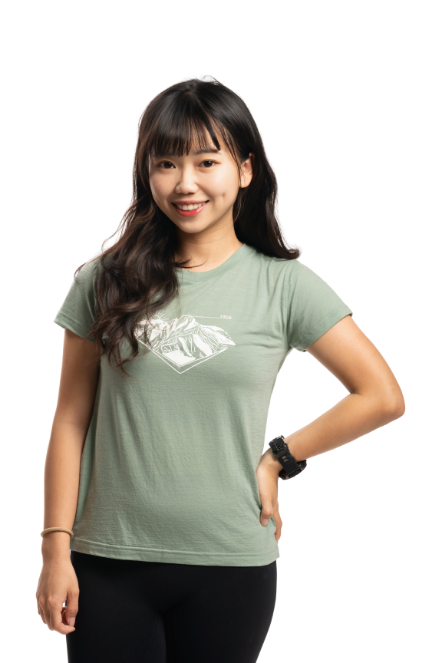 女款 美麗諾羊毛短袖上衣-島嶼生活/V熊玉山(120g)｜羅勒綠